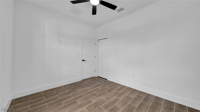 Building Photo - 330 Gordon Ave S