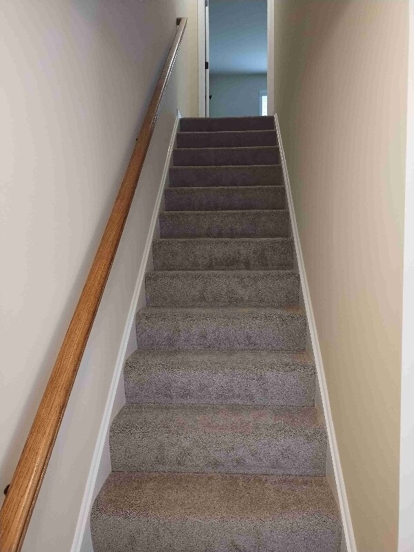 Building Photo - 113 Meadowbrook Ln