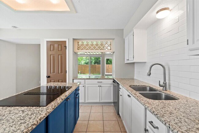 Building Photo - 5414 Village Springs Dr