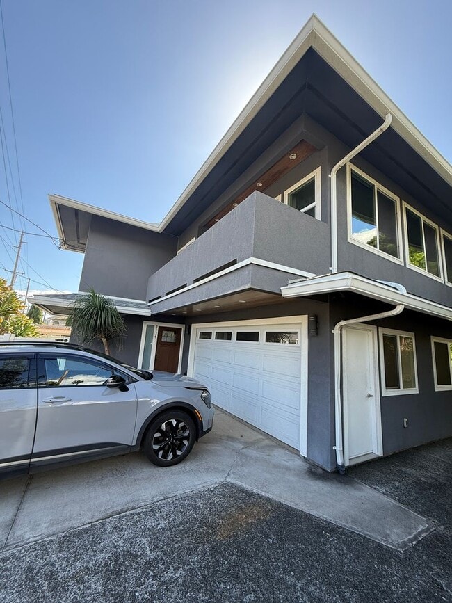 Primary Photo - 2134 Kanealii Ave