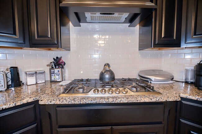 Building Photo - 15303 Westland Gate Dr