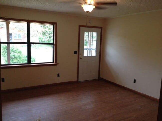 Building Photo - 719 MLK Jr Circle