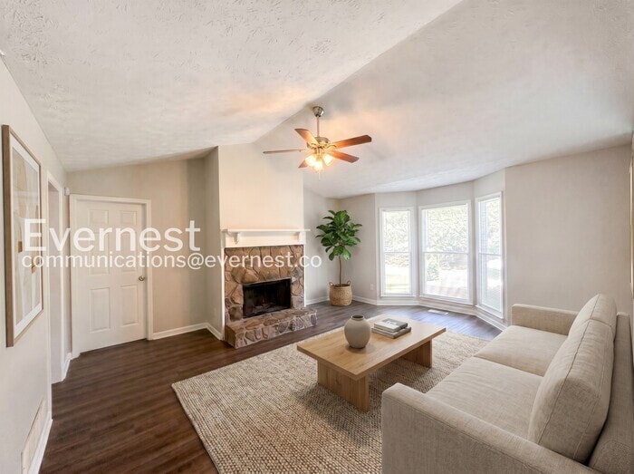 Building Photo - 313 Silverthorne Cir