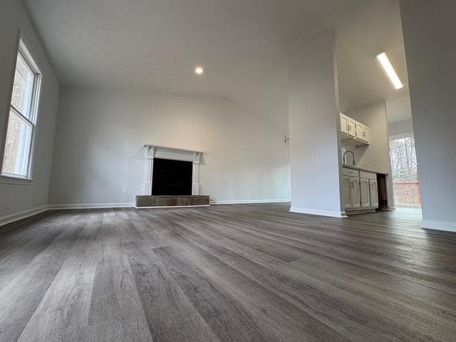 Building Photo - 782 Fox Valley Dr