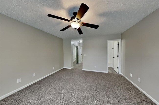 Building Photo - 670 Chantress Ct