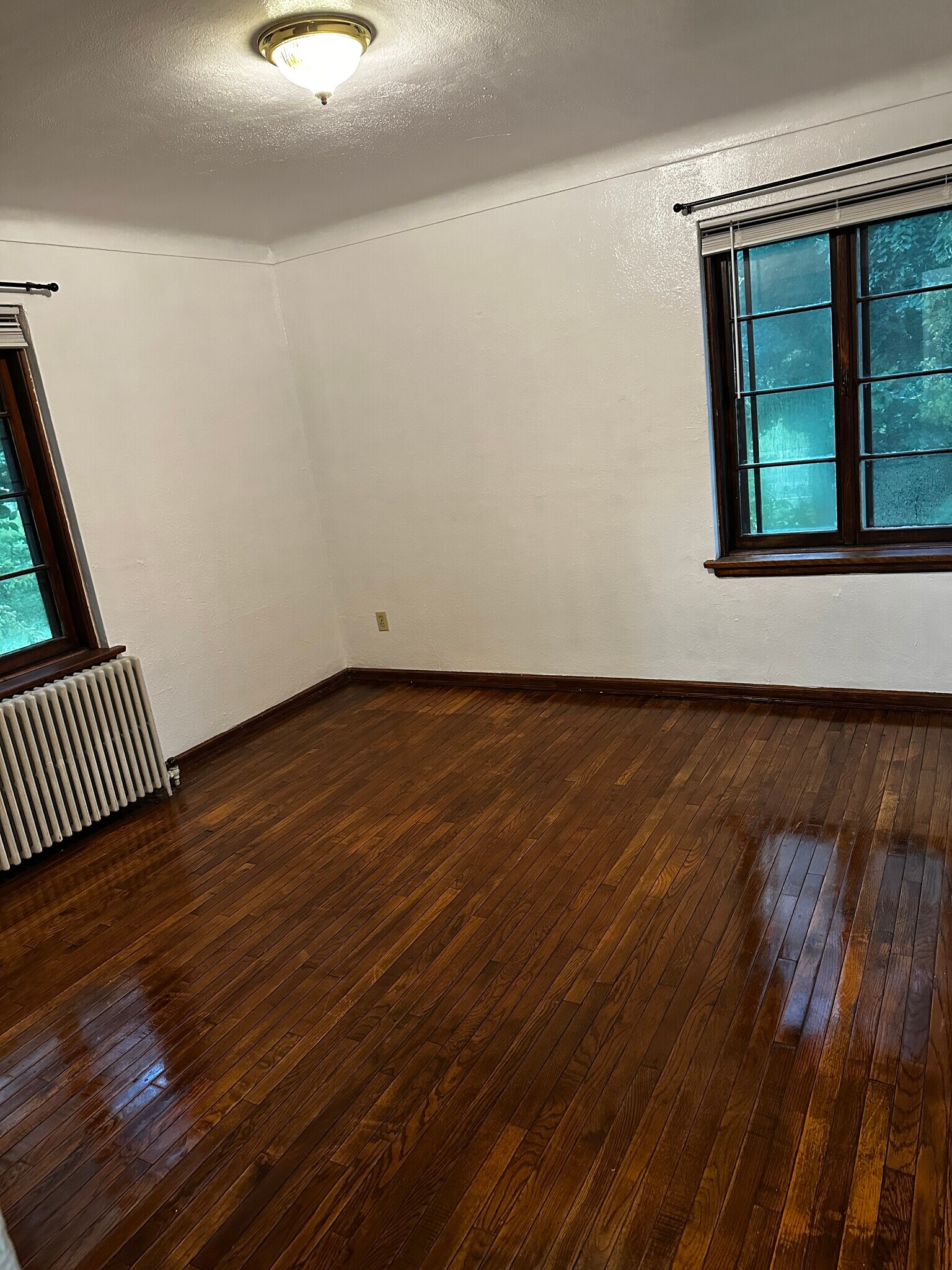 Building Photo - 708 W Bancroft St