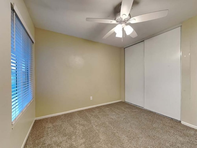 Building Photo - 784 E Turmont St