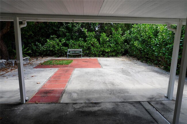 Building Photo - 11043 SW 79th Ave