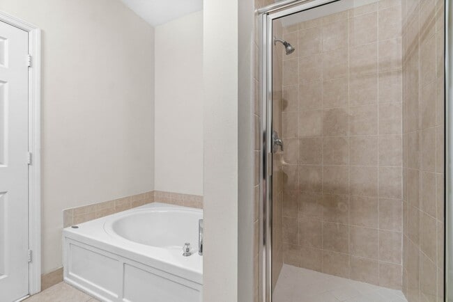 Building Photo - 3116 Grandiflora Dr