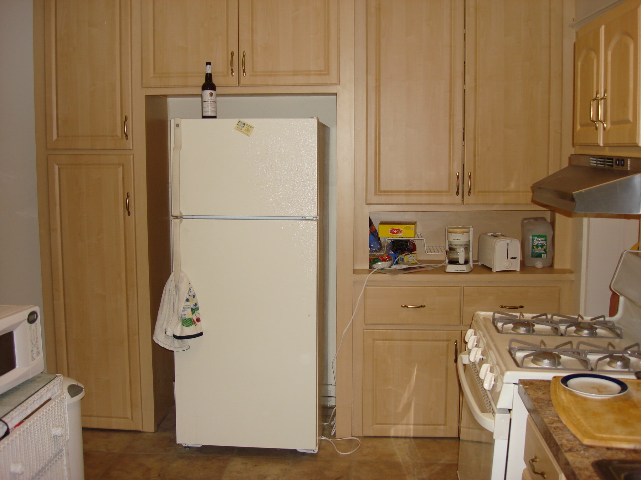 Kitchen-2 - 216 Denison St