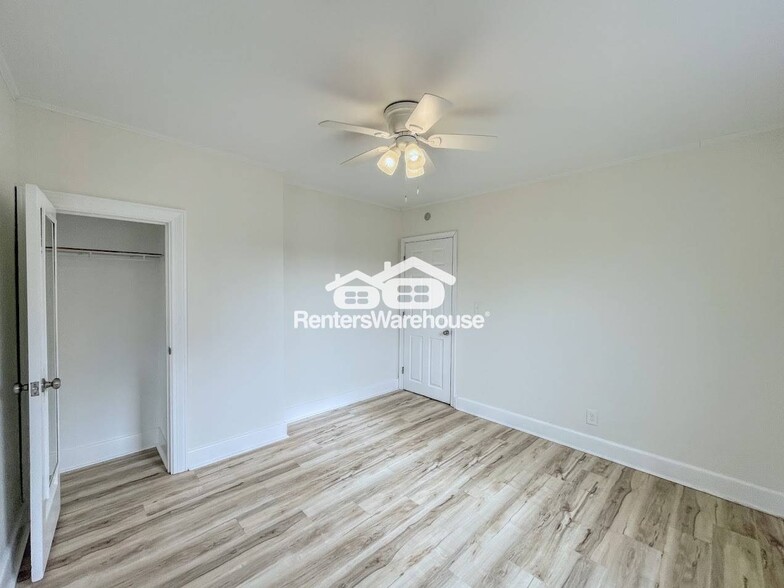 Building Photo - 4862 Norvella Ave