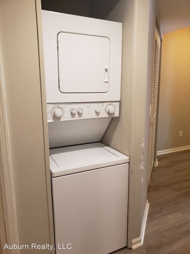 Building Photo - 2 br, 2 bath House - Moore's Mill Place 42...