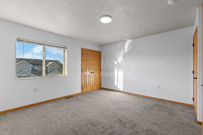 Building Photo - 2608 N Career Ave