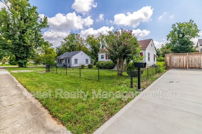 Building Photo - 2554 Martin Luther King Jr Ave