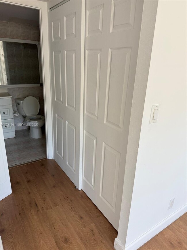 Building Photo - 2025 NE 164th St