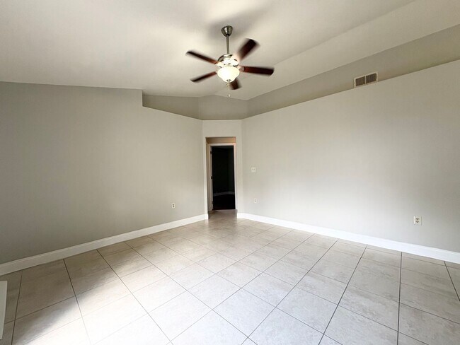 Building Photo - Carpet Free ~ 4 BR Home in Oviedo ~ Top Rated Schools