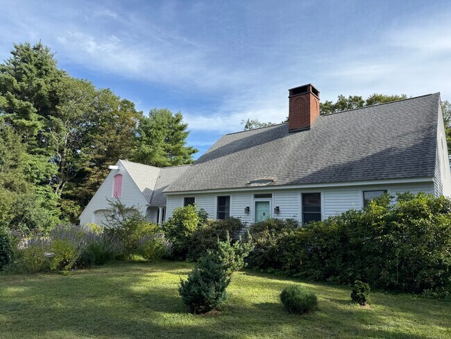 Building Photo - 129 Sunset Ridge Rd