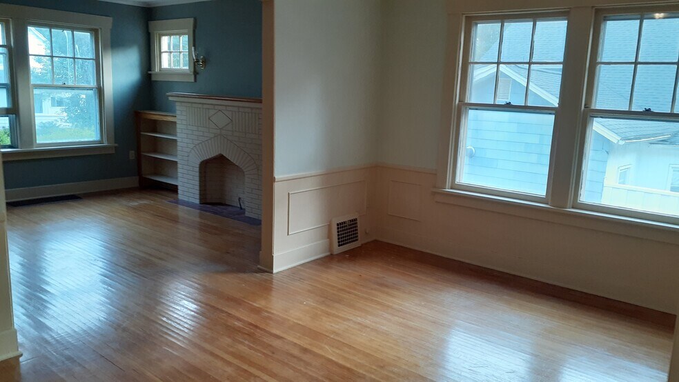 Building Photo - 23 Union St