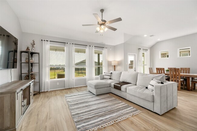 Building Photo - 1259 Tilia Crk Ln
