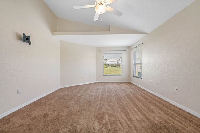 Building Photo - 3063 Westmoreland Dr
