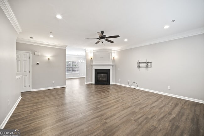 Building Photo - 1010 Society Way