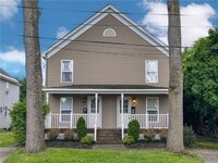 Building Photo - 27 Greenman Ave