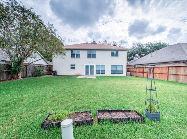 Building Photo - 13618 Woodspire Dr