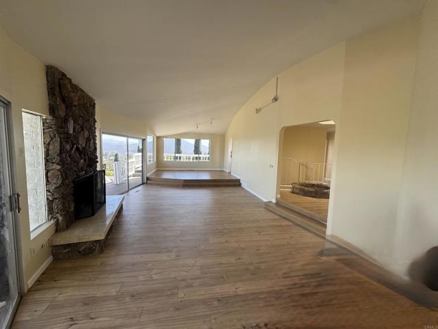 Building Photo - 11183 Rolling Hills Dr