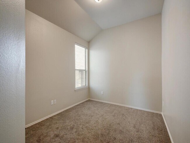Building Photo - 1520 Muirfield Bend Dr