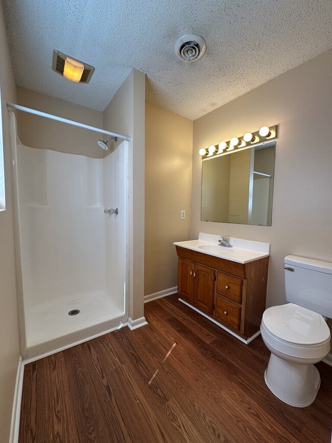 Building Photo - 502 Thyme Ct