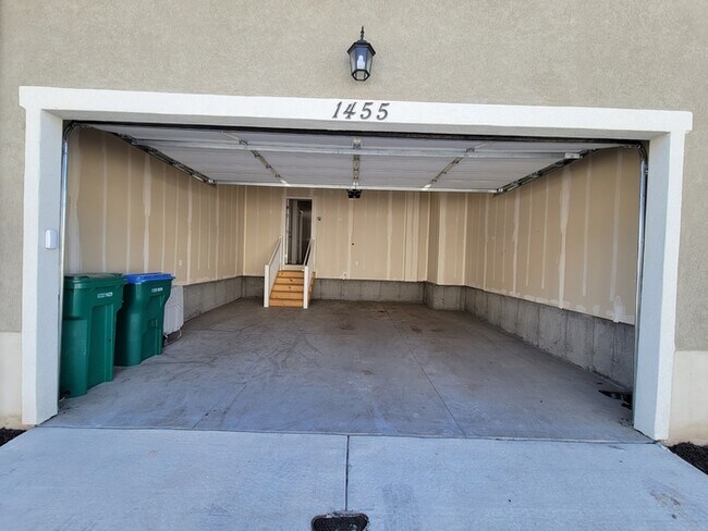 Building Photo - 1455 N 3860 W