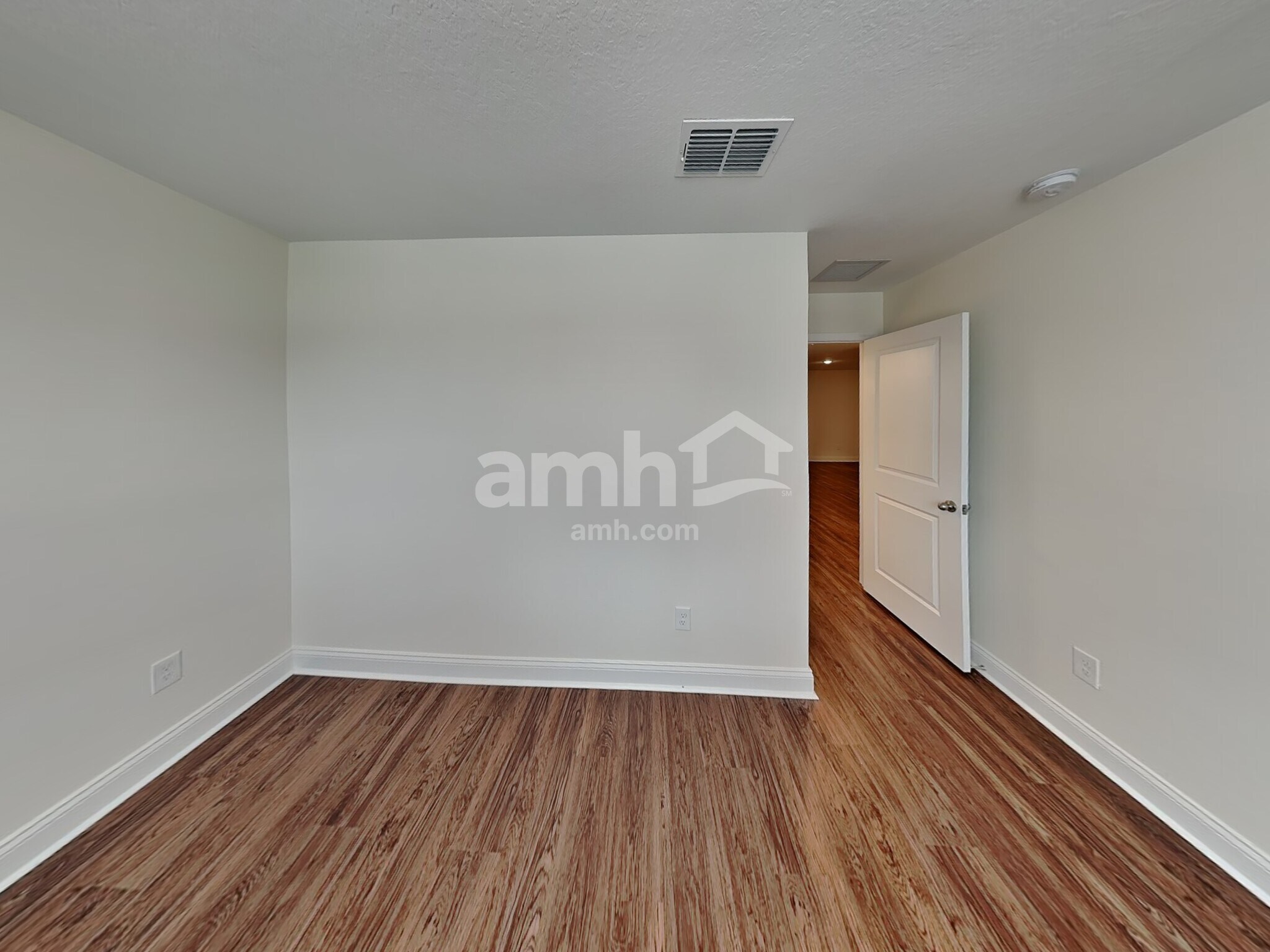 Building Photo - 6062 Little Blf Cir