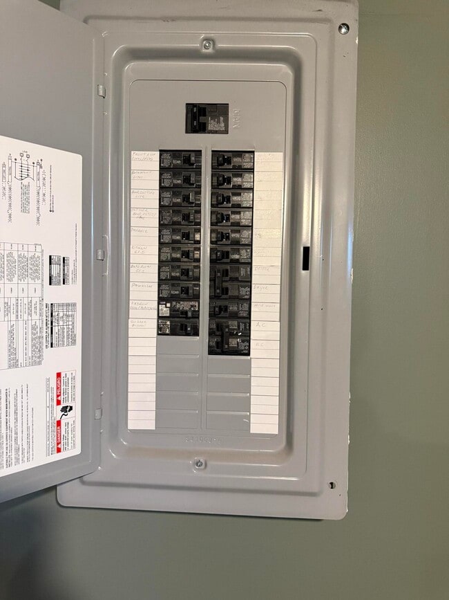 Building Photo - 16540 Marlowe St