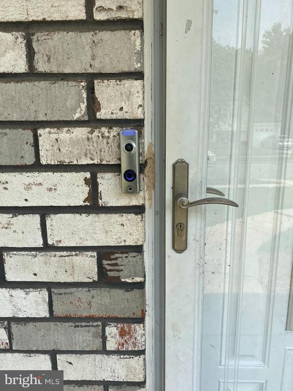 Building Photo - 5809 Gwynndale Pl