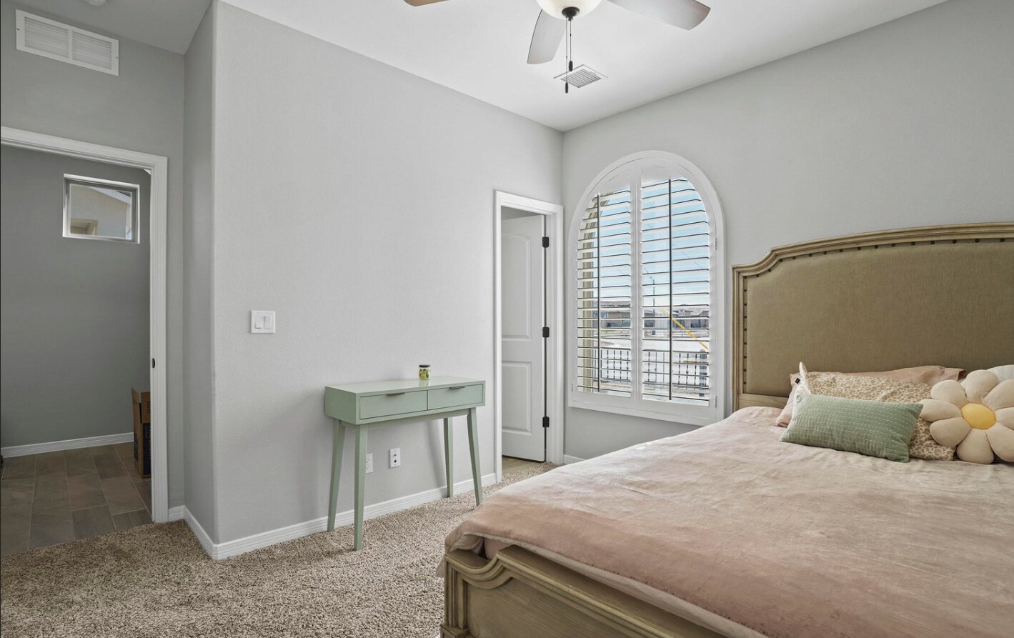Building Photo - 14695 Pebble Hills Blvd