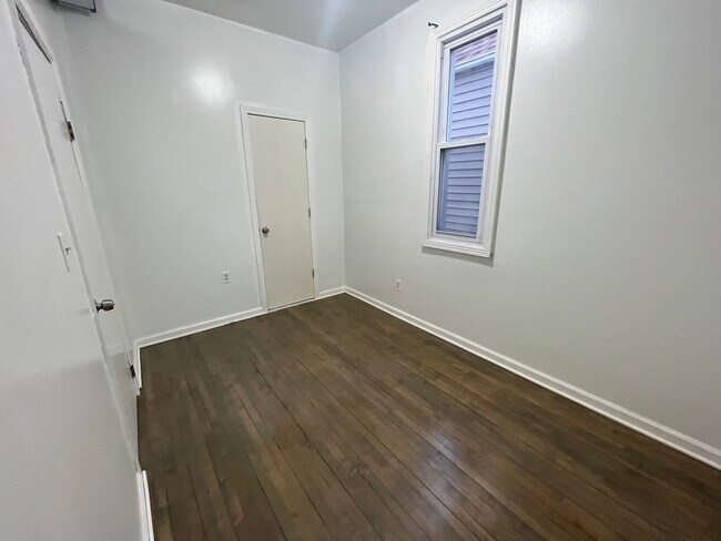 Bedroom 1 - 2048 W 52nd Pl