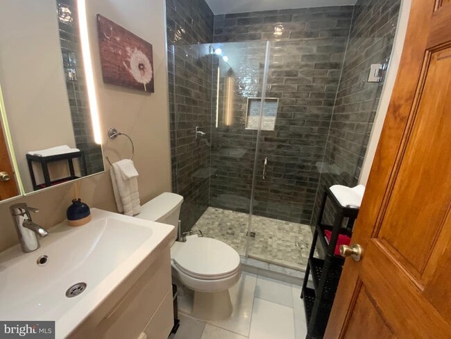 Building Photo - 1837 16th St NW