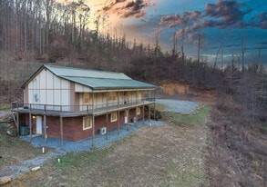Building Photo - 68 Iceburg Ln