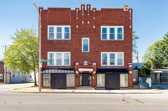 Primary Photo - 1337 S Vandeventer Ave