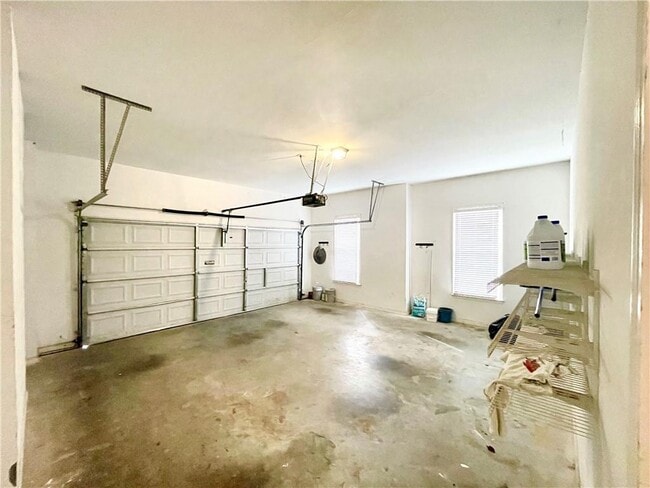 Building Photo - 555 Vinings Springs Dr SE