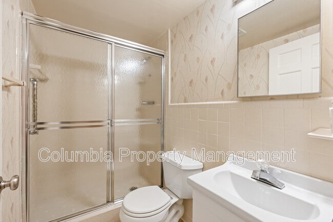 Building Photo - 706 6th St SW