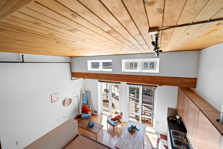 Building Photo - 1408 12th Ave