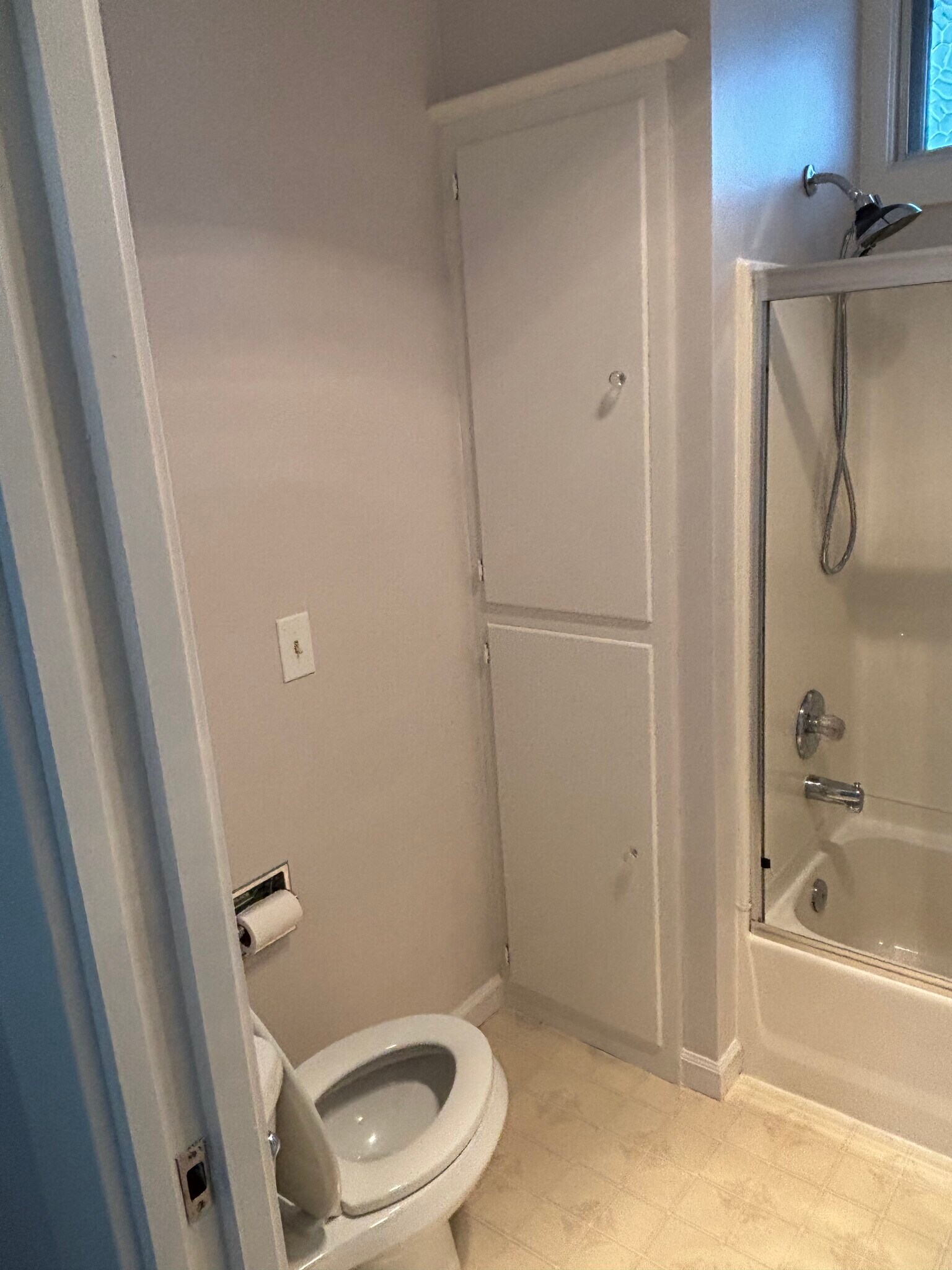 Bathroom with Shower/Tub - 1827 Baker Ave