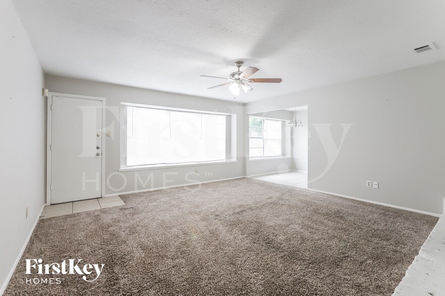 Building Photo - 4426 Adonis Dr