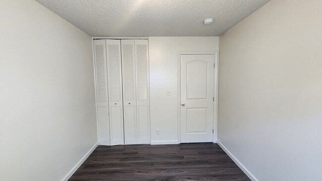 Building Photo - 6013 Brett Dr