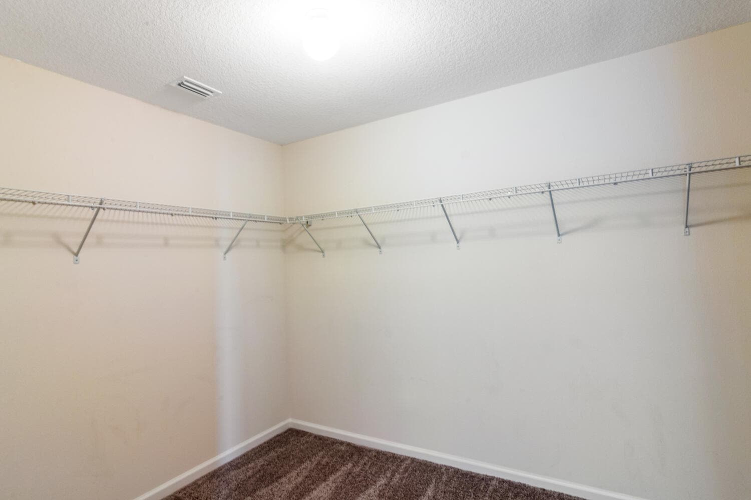 Master Closet - 4615 Plover Dr