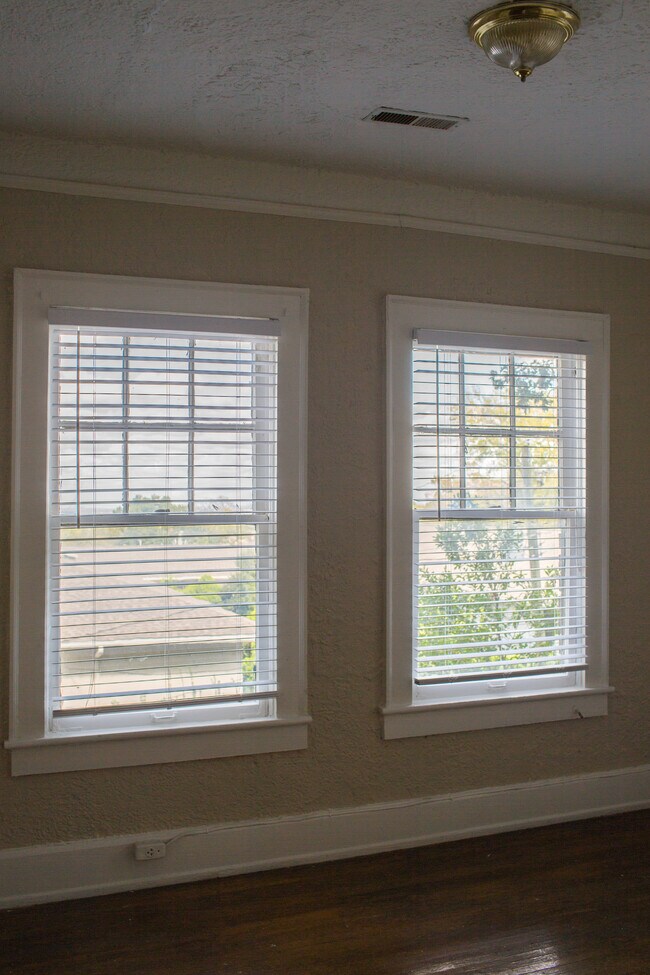 Cavalier 3121 Hillside Ave Birmingham AL 35205 Apartment Finder