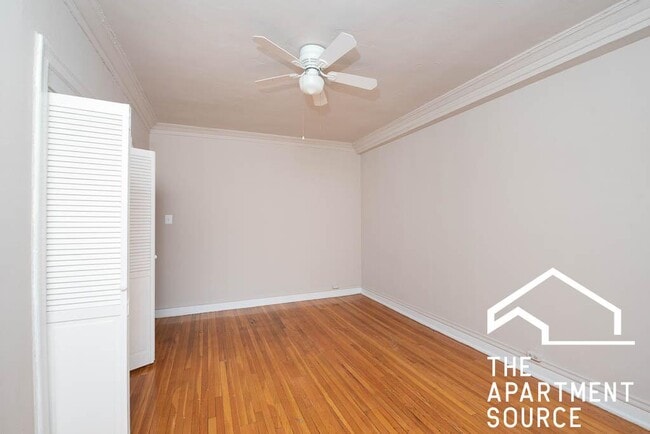 Building Photo - 1365 W Estes Ave