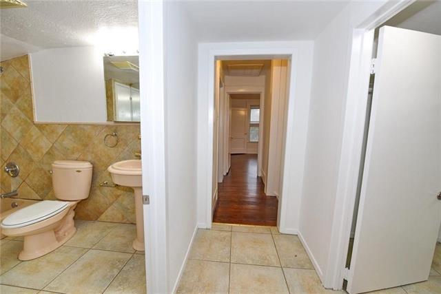 Building Photo - 3516 Douglas Ave