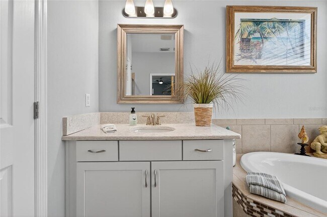 Building Photo - 5227 ADMIRAL POINTE Dr